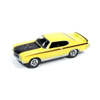 Johnny Lightning 1:64 Scale Muscle Cars USA - 1971 Buick GSX