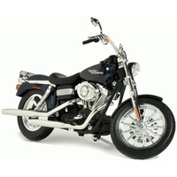 Maisto - Harley Davidson 1:18 Scale - 2006 FXCBI Dyna Steet Bob