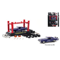 M2 Machines Model Kit 1:64 Scale 1970 Dodge Super Bee 383 R18