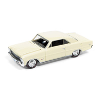 RACING CHAMPIONS 1:64 MINT 1966 Chvey Nova
