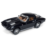 Johnny Lightning 1:64 Scale Classic Gold Collections 1963 Chevrolet Corvette Coupe