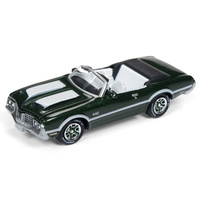 Johnny Lightning 1:64 Scale Classic Gold Collections Release 3 Set B 1972 Oldsmobile Cutlass 442 Open Convertible