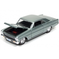 RACING CHAMPIONS MINT 1:64 Diecast 1966 Chevrolet Nova (Willow Green)