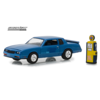 Greenlight 1:64 Scale The Hobby Shop Series 5 1984 Chevrolet Monte Carlo SS with Vintage Gas Pump