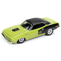 RACING CHAMPIONS MINT 1:64 Diecast 1971 Plymouth Barracuda 440 Curious Yellow