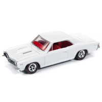 RACING CHAMPIONS MINT 1:64 Diecast 1967 Chevrolet Chevelle SS White