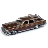 Auto World Muscle Cars Premium 2019 Release 1 - 1:64 Scale 1976 Buick Estate Wagon Musket Brown Metallic with Woodgrain
