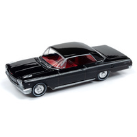 Auto World Muscle Cars Premium 2019 Release 1 - 1:64 Scale 1962 Chevrolet Impala SS Tuxedo Black