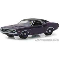 GREENLIGHT 1:64 SCALE MECUM AUCTIONS SERIES 3 1971 DODGE CHALLENGER R/T HEMI