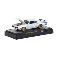 M2 Machines Detroit-Muscle 1:64 Scale Auto-Meets Release 50 - 1970 Dodge Super Bee HEMI