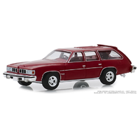 Greenlight 1:64 Estate Wagons Series 4 - 1976 Pontiac Grand LeMans Safari Wagon in Red