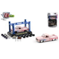 M2 Machines 1:64 Model-Kit Auto-Lift Release 31 - 1976 GMC Sierra Grande 15 “SS02”