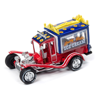 Johnny Lightning 1:64 Muscle Cars USA 2019 Release 2 Version A - George Barris Ice Cream Truck