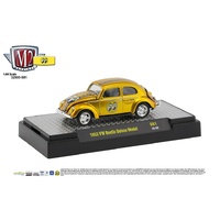 M2 Machines 1:64 Scale - Mooneyes Liquid Gold Series 2 - 1953 VW Beetle Deluxe Model