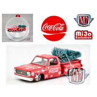 M2 Machines 1:64 MiJo Exclusives - Coca Cola Ornament - 1974 Chevrolet Stepside with tree - Red - Limited Edition