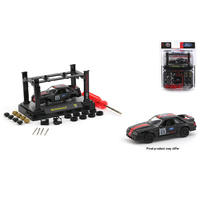 M2 Machines 1:64 Model-Kit Auto-Lift Release 34 - 1988 Ford Mustang GT