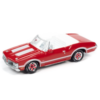 Johnny Lightning 1:64 Classic Gold Release 2 Version B - 1970 Oldsmobile 442 Convertible (Matador Red)