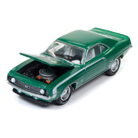 Johnny Lightning 1:64 Classic Gold 2017 Release 4 Version B - 1969 Chevy Camaro SS