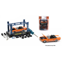 M2 Machines 1:64 Model-Kit Auto-Lift Release 35 - Foose - 1968 Shelby G.T. 500KR in Orange Fury