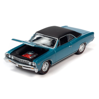 Johnny Lightning 1:64 Muscle Cars USA 2021 Release 1 Version A - 1967 Chevrolet Chevelle SS Emerald Turquoise Metallic with Flat Black Top