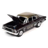 Johnny Lightning 1:64 Muscle Cars USA 2021 Release 1 Version A - 1964 Ford Thunderbolt Bill Lawton "Tasca" Vintage Burgundy Metallic with Gold Top an