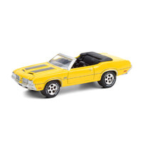 Greenlight 1:64 Barrett-Jackson Scottsdale Edition Series 6 - 1970 Oldsmobile 442 Convertible in Sebring Yellow with Black Stripes