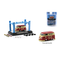 M2 Machines 1:64 Model-Kit Auto-Lift Release 38 - 1960 VW Delivery Van