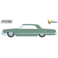 Greenlight 1:64 California Lowriders 2022 - 1963 Chevrolet Impala Lowrider - Custom Light Green