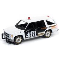 Johnny Lightning - Street Freaks 2020 Release 1 Set B - Demolition Derby - 1997 Chevy Tahoe Police