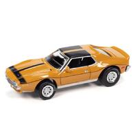 Johnny Lightning - Muscle Cars USA 2021 Release 2B - 1971 AMC Javelin AMX (Mustard Yellow w/Black Hood Stripe)