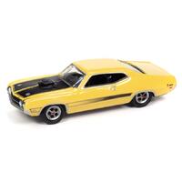 Johnny Lightning - Muscle Cars USA 2021 Release 2A - 1971 Ford Torino Cobra (Grabber Yellow w/Yellow & Black Side Laser Stripe)