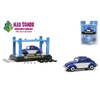 M2 Machines 1:64 Model-Kit Auto-Lift Release 41 - 1956 VW Beetle Deluxe USA Model