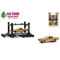 M2 Machines 1:64 Model-Kit Auto-Lift Release 41 - 1968 Shelby G.T.500KR