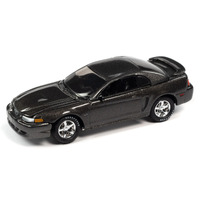 Johnny Lightning 1:64 - Classic Gold 2021 Release 3A - 2003 Ford Mustang