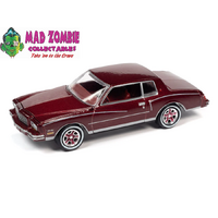Johnny Lightning 1:64 - Classic Gold 2022 Release 1A - 1980 Chevrolet Monte Carlo ( Claret Red Metallic)