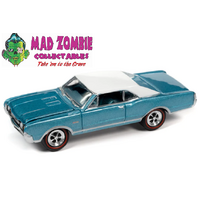 Johnny Lightning 1/64 Muscle Cars 2022 Release 3A - 1967 Oldsmobile 442 (MCACN) (Aquamarine Poly)