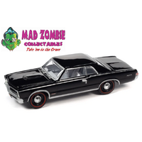 Johnny Lightning 1/64 Muscle Cars 2022 Release 3A - 1965 Pontiac GTO (MCACN) (Gloss Black)