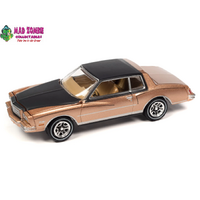Johnny Lightning 1/64  - Muscle Cars USA 2023 Release 1 Set B - 1980 Chevrolet Monte Carlo (Light Came Poly with Gloss Black Roof & Hood)