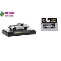 M2 Machines 1/64 Scale - Auto-Thentics Release 87 - 1966 Chevrolet Corvette 427