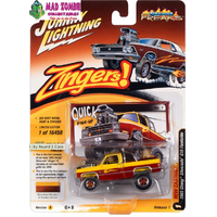 Johnny Lightning 1/64 Street Freaks - 1985 Chevy Silverado C10 Fleetside