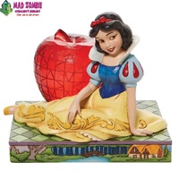 Jim Shore Disney Traditions - Snow White & The Seven Dwarfs - Snow White with Apple Statue