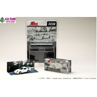 Hobby Japan - MAZDA RX-7 (FC3S) RedSuns / INITIAL D Ryosuke Takahashi VS Takumi Fujiwara - (PRE-ORDER)