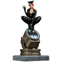 Batman - Catwoman on Light-Up Bat-Signal Limited Edition Statue (Free Shipping)