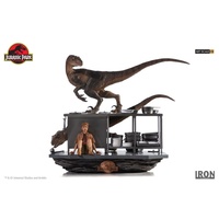 Jurassic Park - Velociraptors in the Kitchen 1:10 Scale Diorama