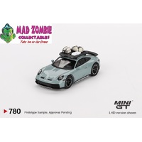 Mini GT 1/64 - Porsche 911 Dakar Shade Green Metallic