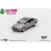 Mini GT 1/64 - BMW 750IL Aspen Silver Metallic