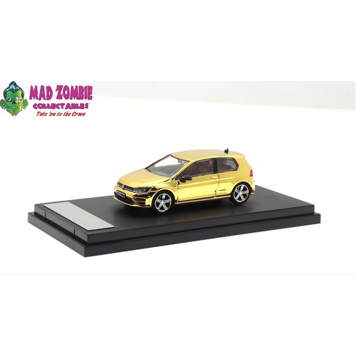 Zoom 1/64 Scale - Volkswagen MK7 Golf R Chrome Gold 