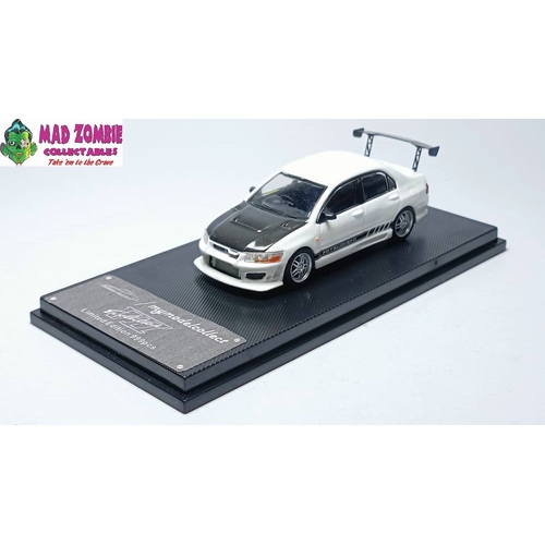 Model Collect 64 1/64 - Lancer Evolution EVO VII White Carbon-Hood - PRE-ORDER