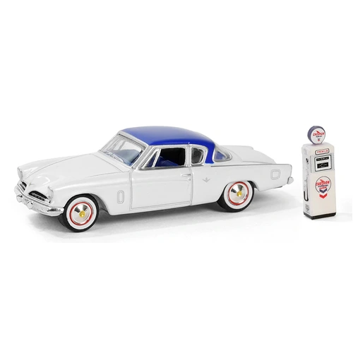Greenlight 1:64 The Hobby Shop Series 16 - 1954 Studebaker Commander Starliner with Vintage Gas Pump