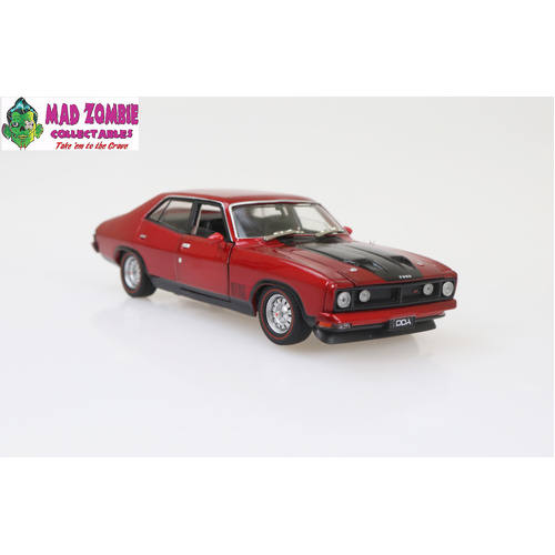 DDA 1/32 - Red XB GT Ford 4 Door